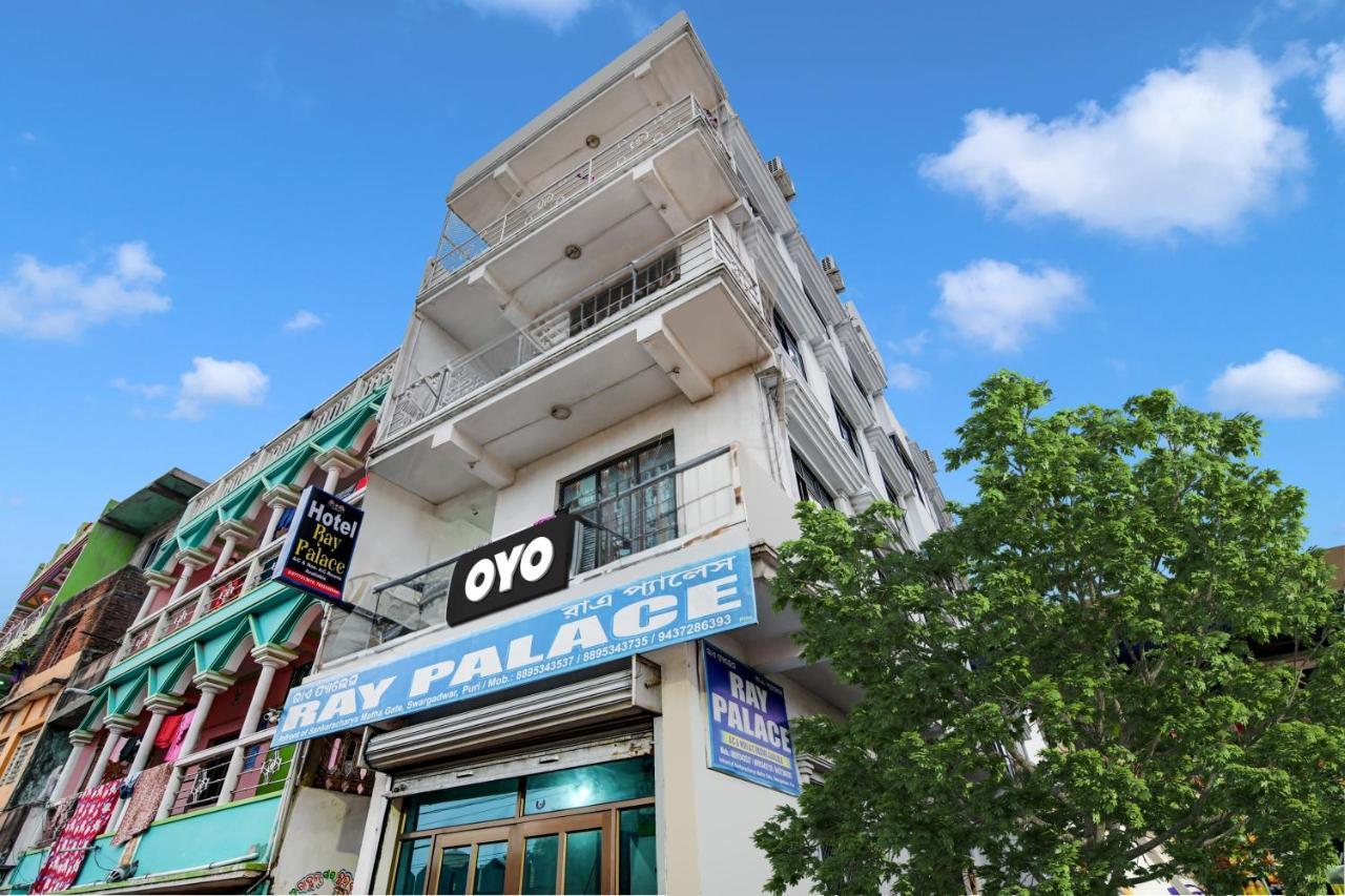 Spot On Ray Palace Hotel Puri Exterior foto