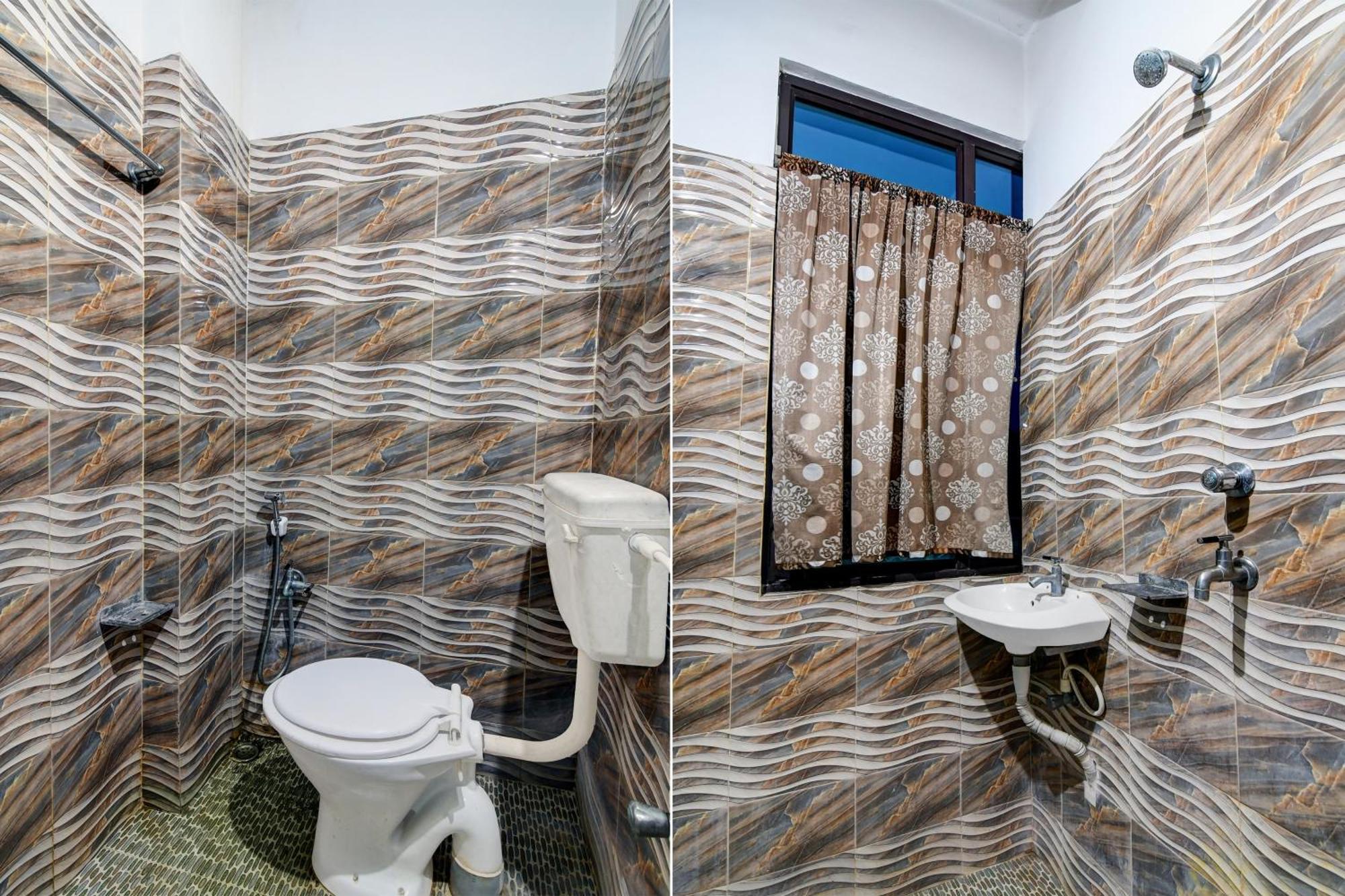 Spot On Ray Palace Hotel Puri Exterior foto